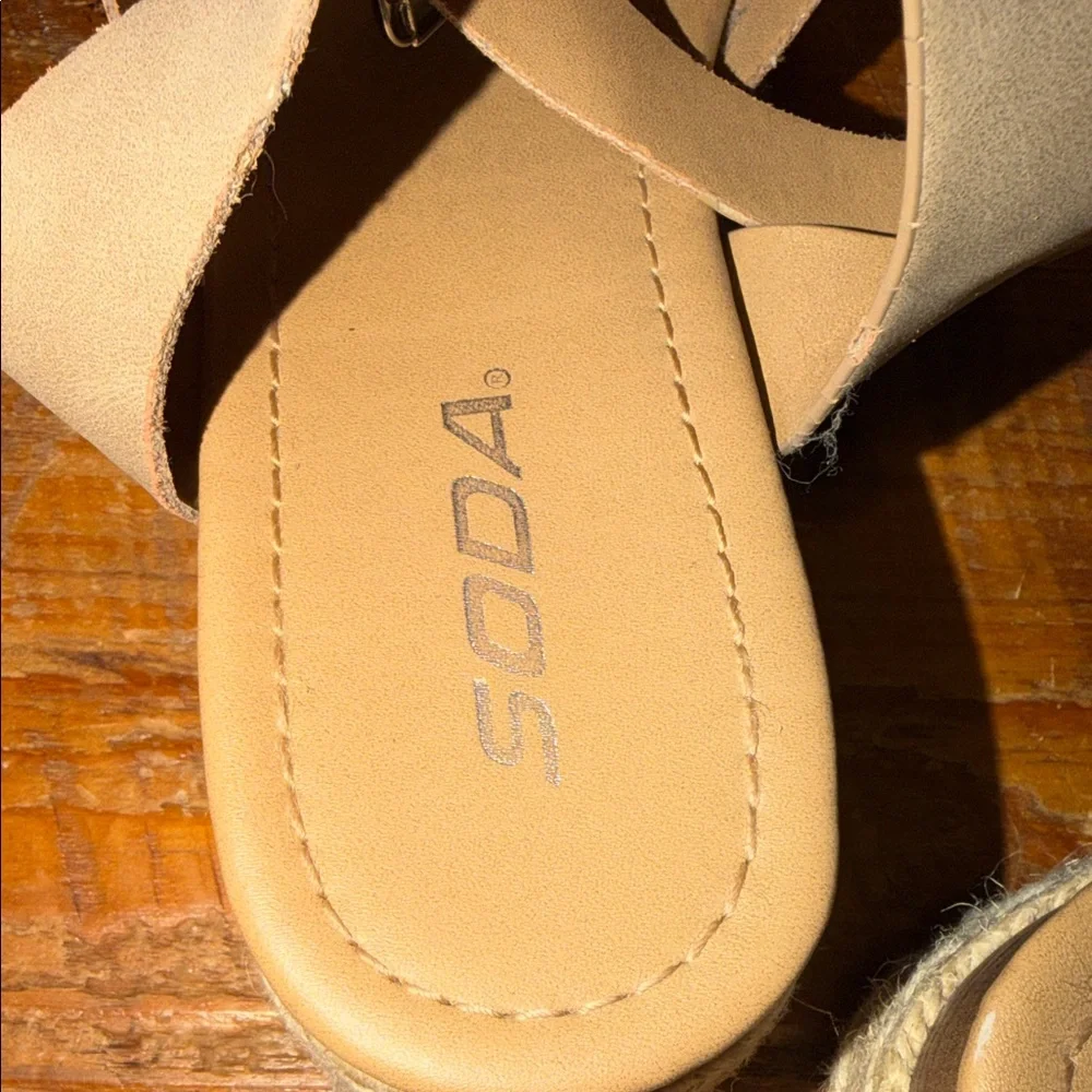 Soda Beige Open-Toe Ankle-Strap Espadrille Sandals - Picture 3 of 3